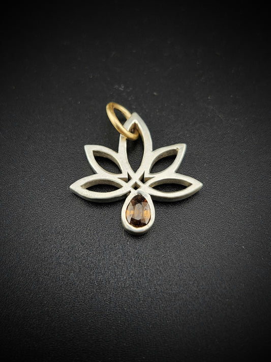 Golden Zircon Celtic Leaf